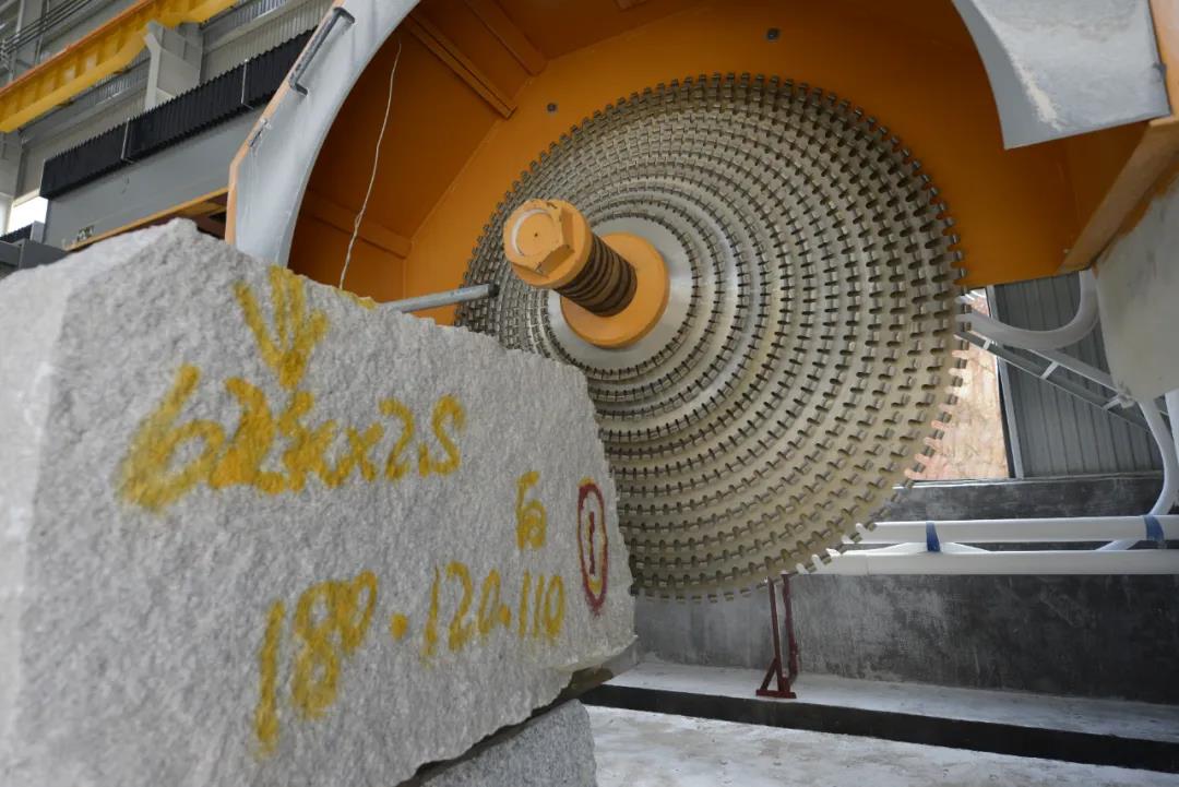 90e9e89c-876c-4cd5-957b-1a6db60d12d0